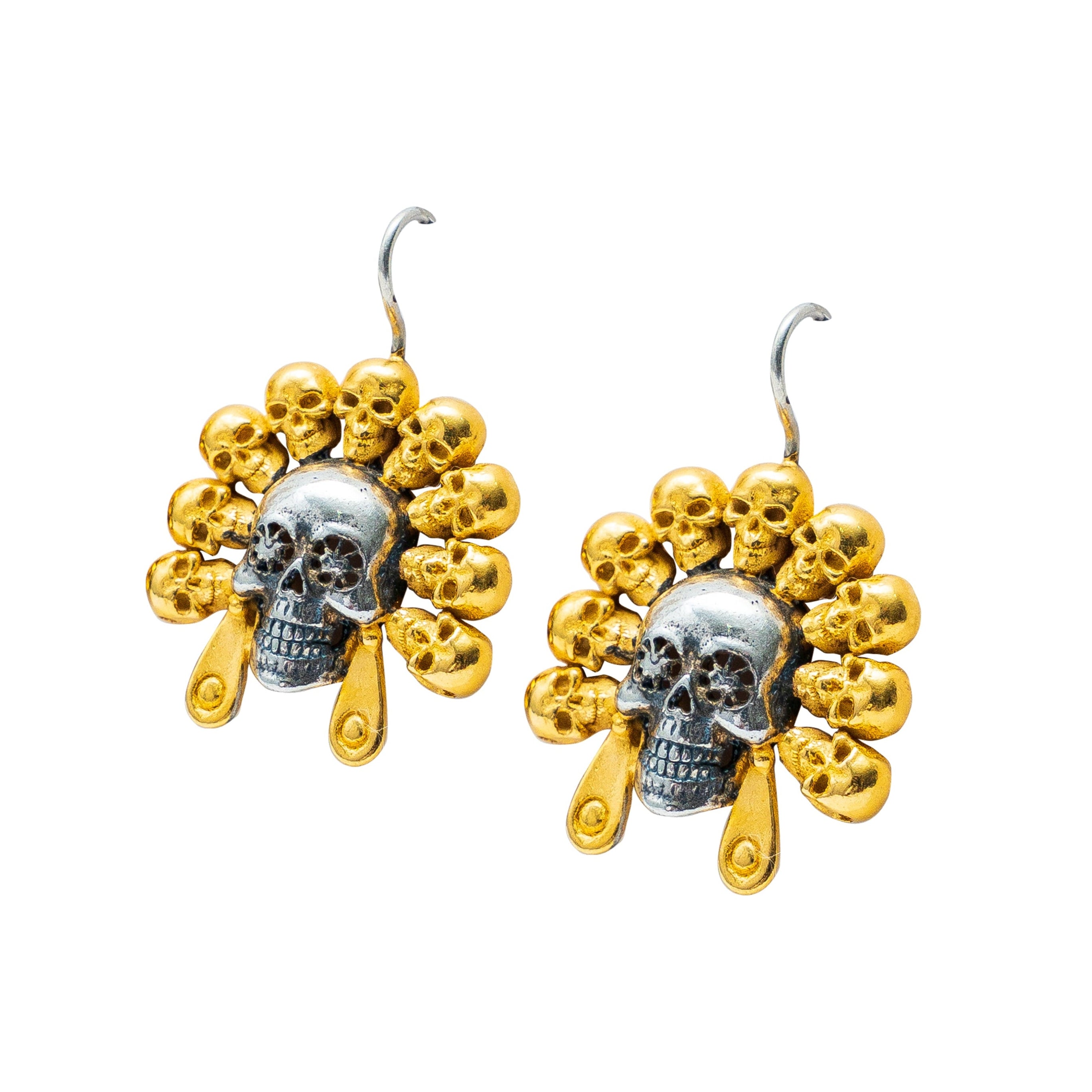 Aretes Tzompantli Dorado, joya de plata .925 – Gabriela Sánchez (vista 2)