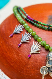 Collar Guerrero Águila, joya de plata .925, con jade y fucsita – Gabriela Sánchez (vista 4)