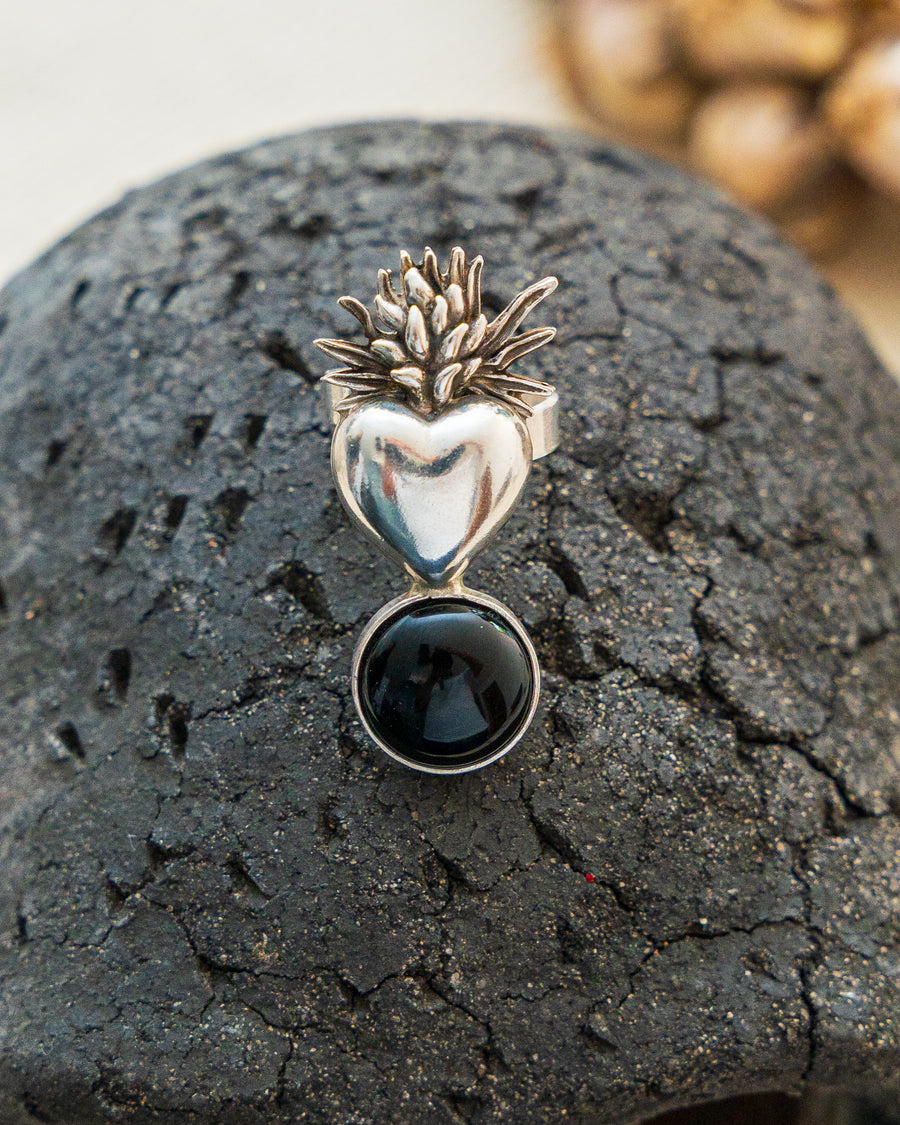 Anillo Copal y Cacao, joya de plata .925, con ónix – Gabriela Sánchez