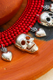 Collar Amor sin Sacrificio, joya de plata .925, con coral – Gabriela Sánchez (vista 5)