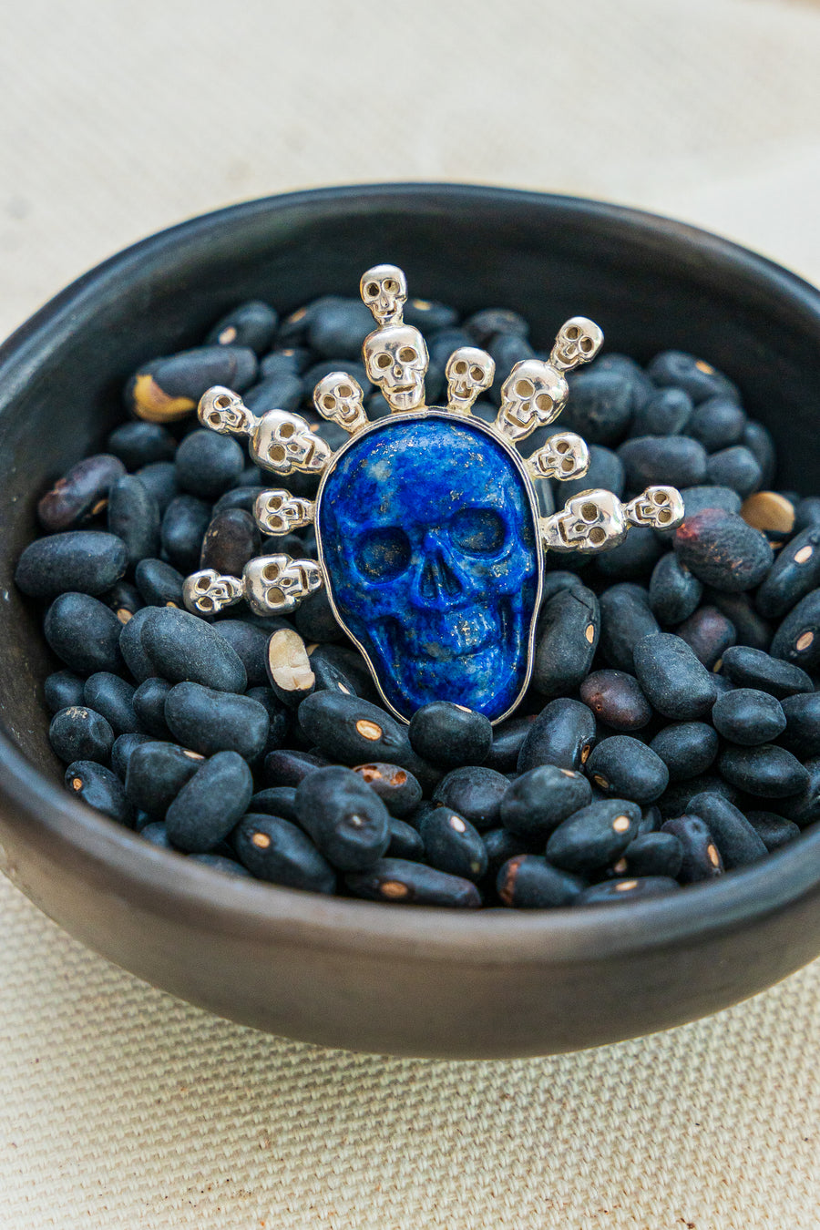 Anillo Calacas Celestiales, joya de plata .925, con lapislázuli – Gabriela Sánchez