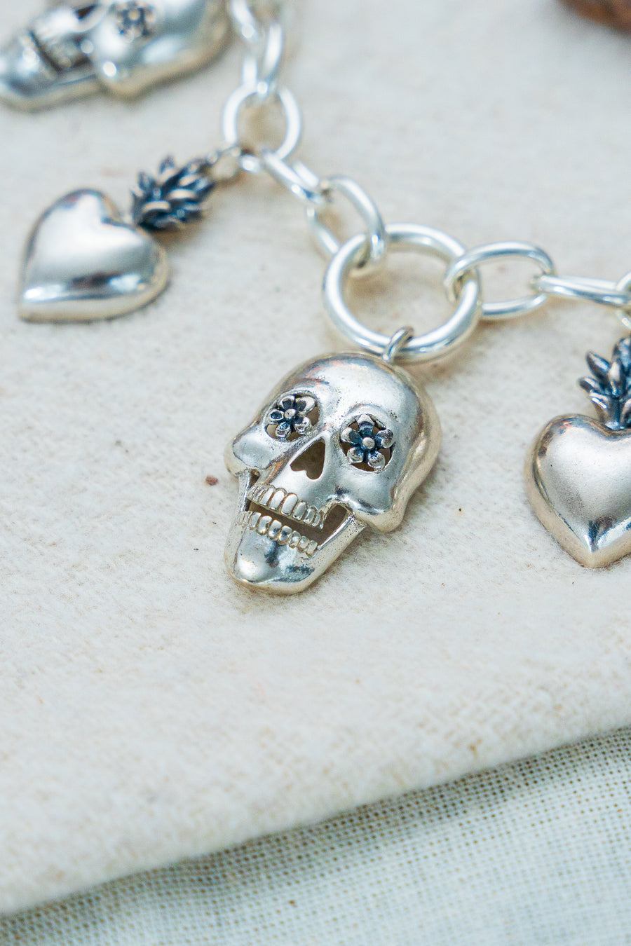 Collar ¿Qué Dice tu Corazón?, joya de plata .925 – Gabriela Sánchez (vista 5)