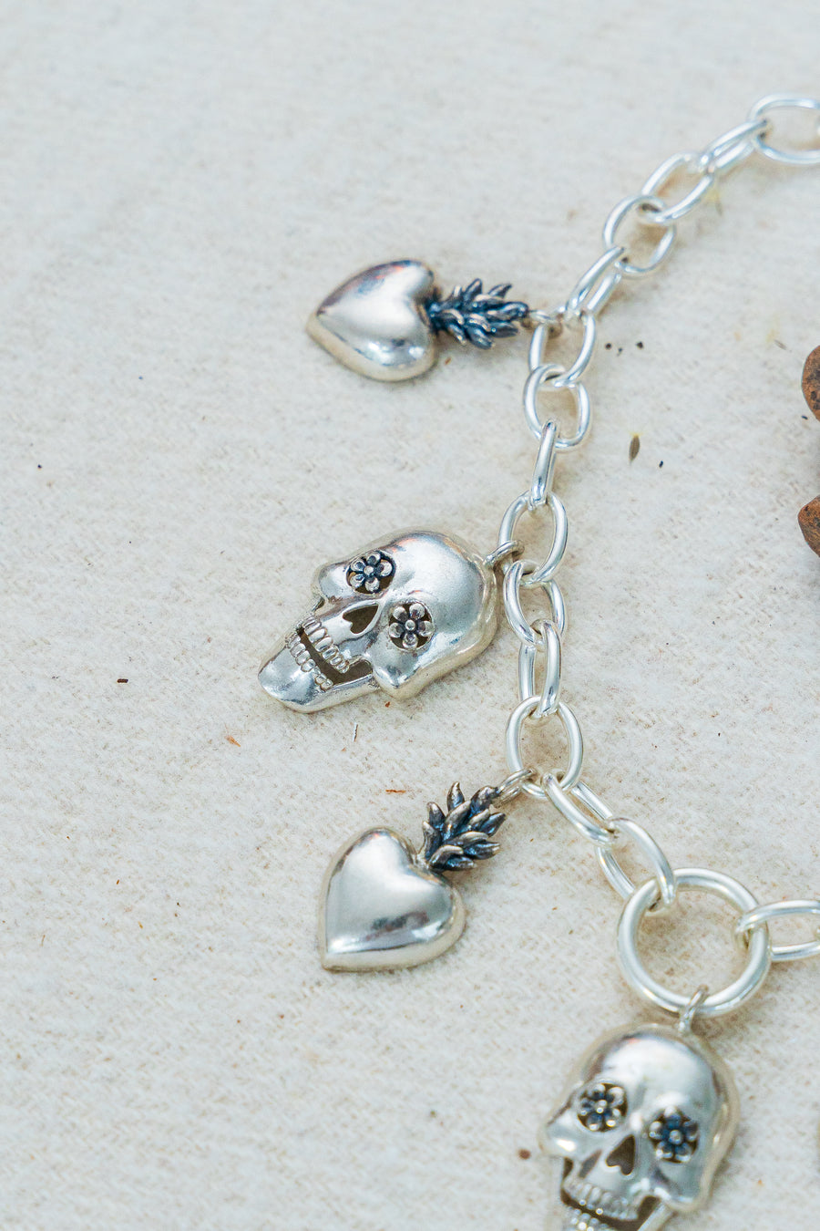 Collar ¿Qué Dice tu Corazón?, joya de plata .925 – Gabriela Sánchez (vista 4)