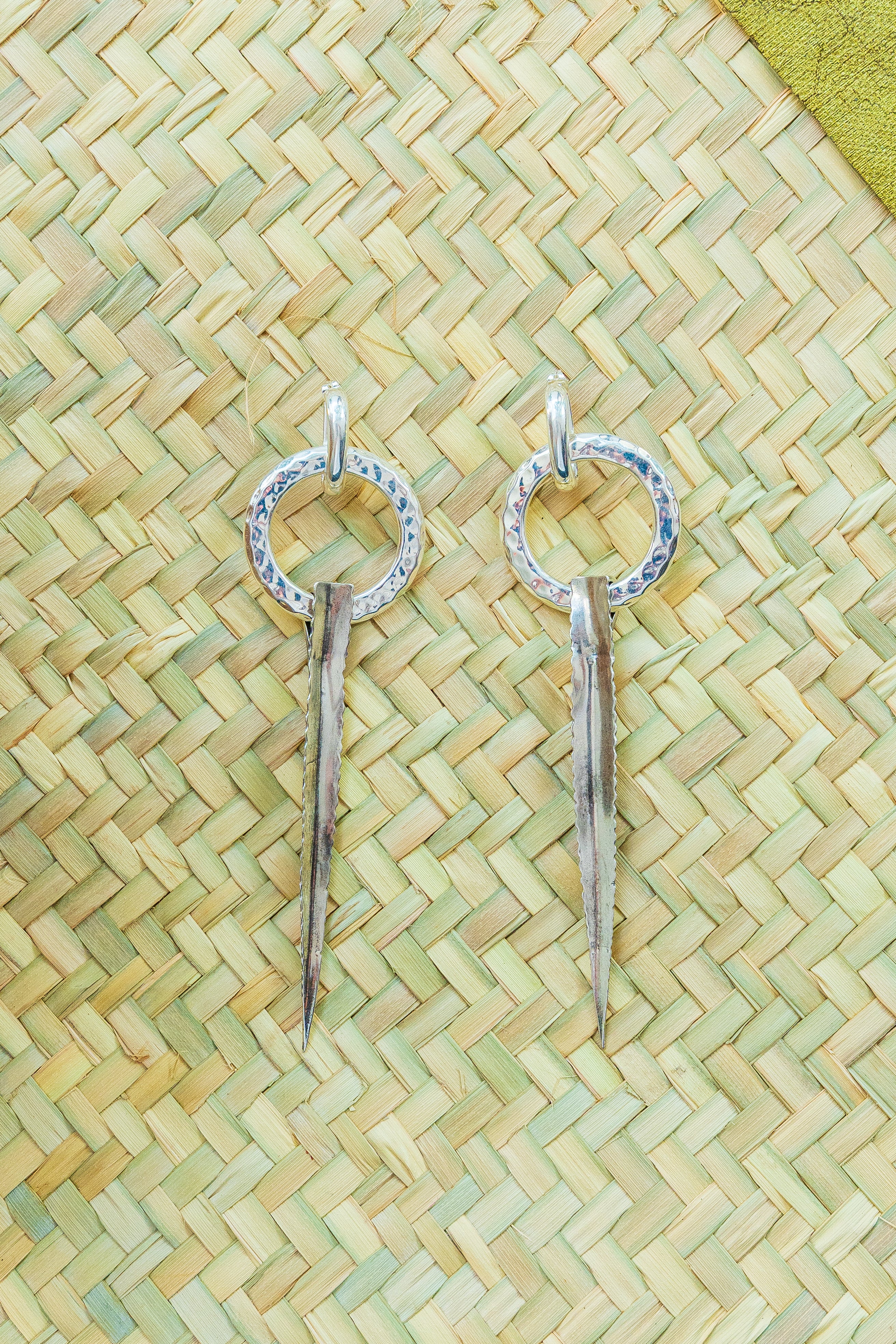 Aretes Penca y Recuerdo, joya de plata .925 – Gabriela Sánchez (vista 2)