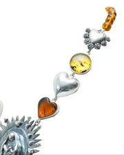 Collar Corazón de Guadalupana, joya de plata .925, con ámbar – Gabriela Sánchez (vista 8)
