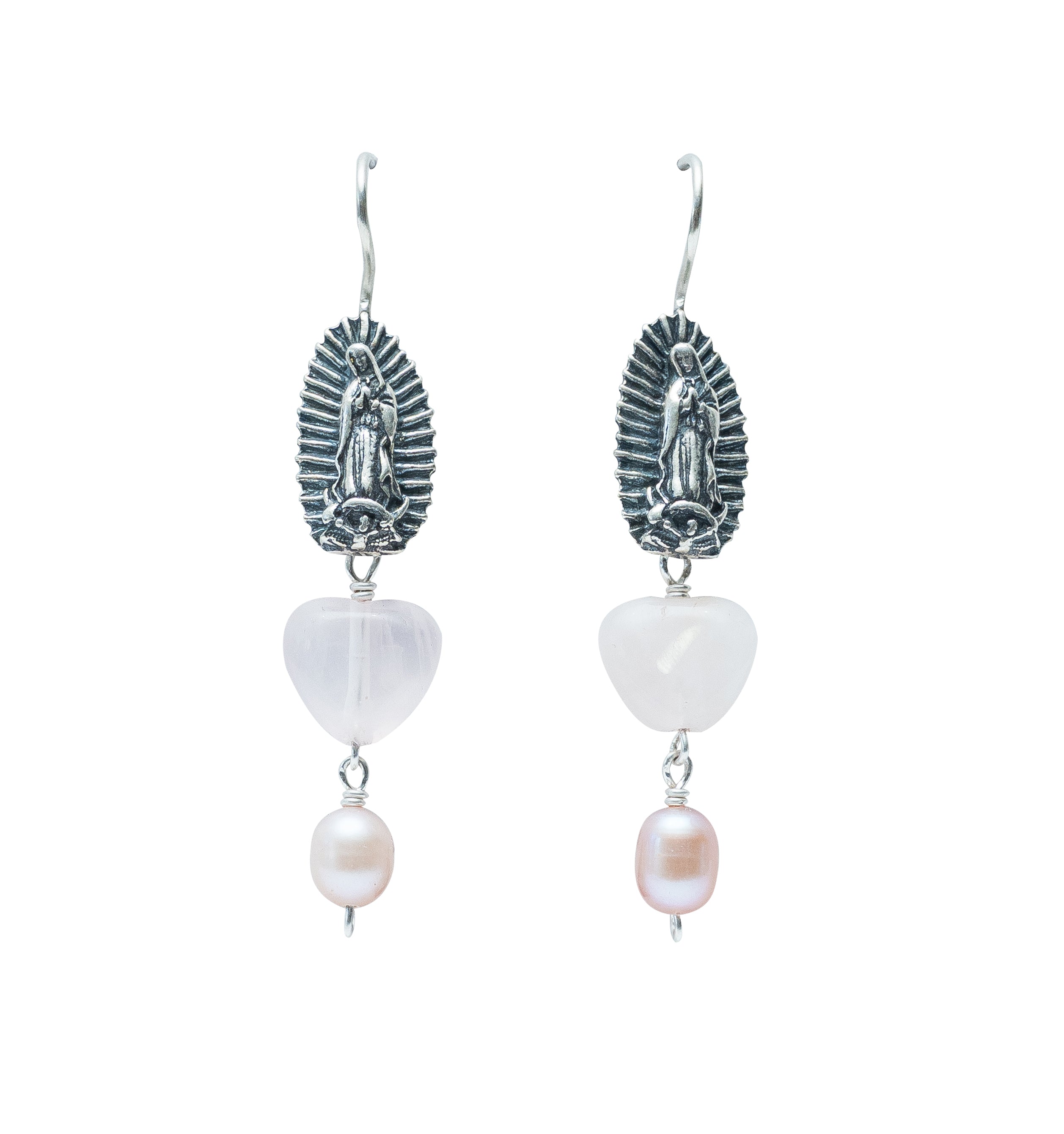 Aretes Luz del Corazón, joya de plata .925, con perla y cuarzo rosa – Gabriela Sánchez