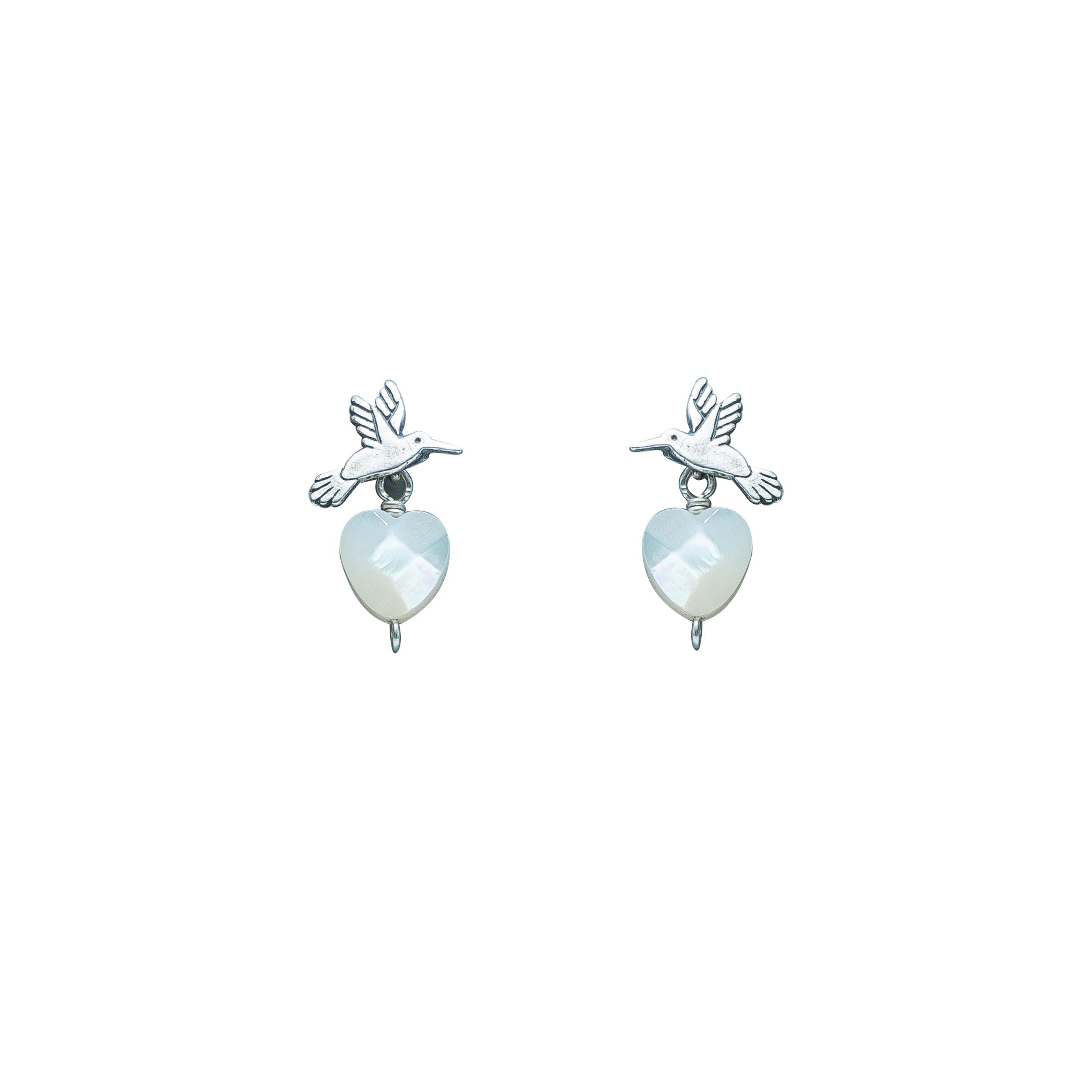Aretes Aleteos de Amor, joya de plata .925, con concha – Gabriela Sánchez (vista 2)