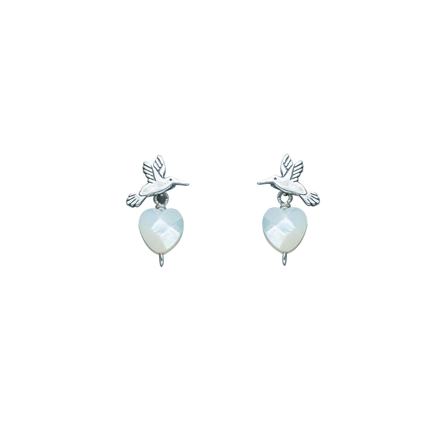 Aretes Aleteos de Amor, joya de plata .925, con concha – Gabriela Sánchez (vista 2)