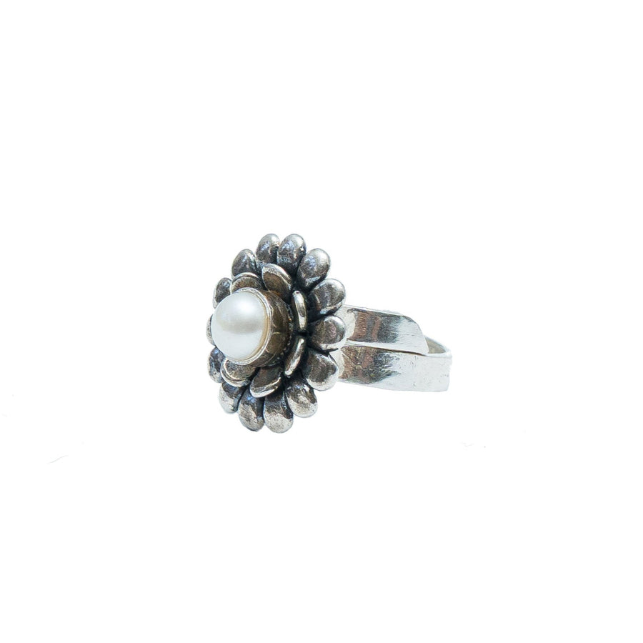 Anillo Girasol de Ensueño, joya de plata .925, con perla – Gabriela Sánchez (vista 6)