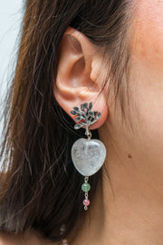 Aretes Corazones de Gratitud, joya de plata .925, con turmalina y cuarzo – Gabriela Sánchez (vista 3)