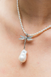 Collar Siempre Libre, joya de plata .925, con perla – Gabriela Sánchez (vista 3)