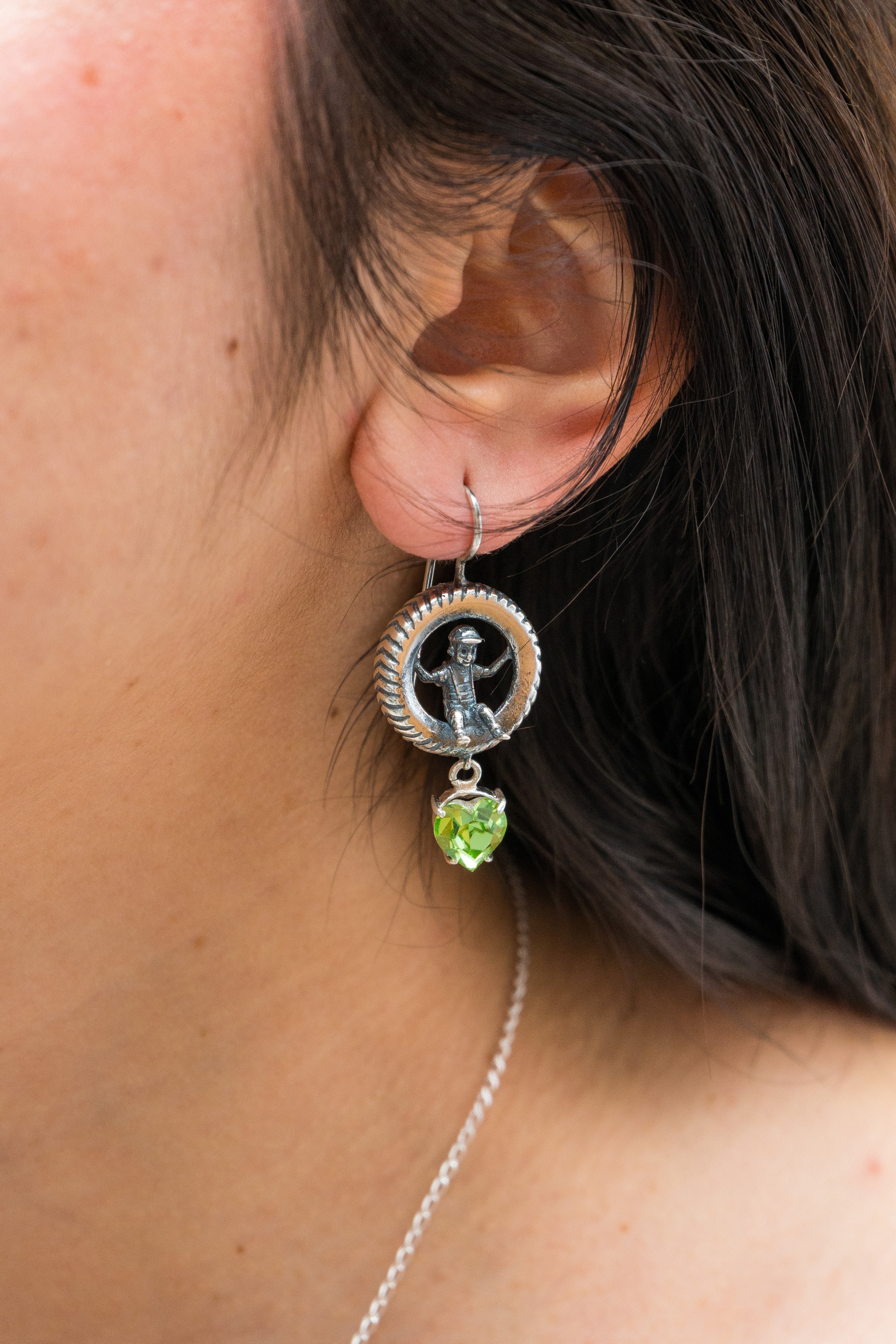 Aretes Vínculos de Amor, joya de plata .925, con cristal Swarovski – Gabriela Sánchez (vista 2)