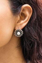 Aretes Girasoles de Ensueño, joya de plata .925, con perla – Gabriela Sánchez (vista 2)