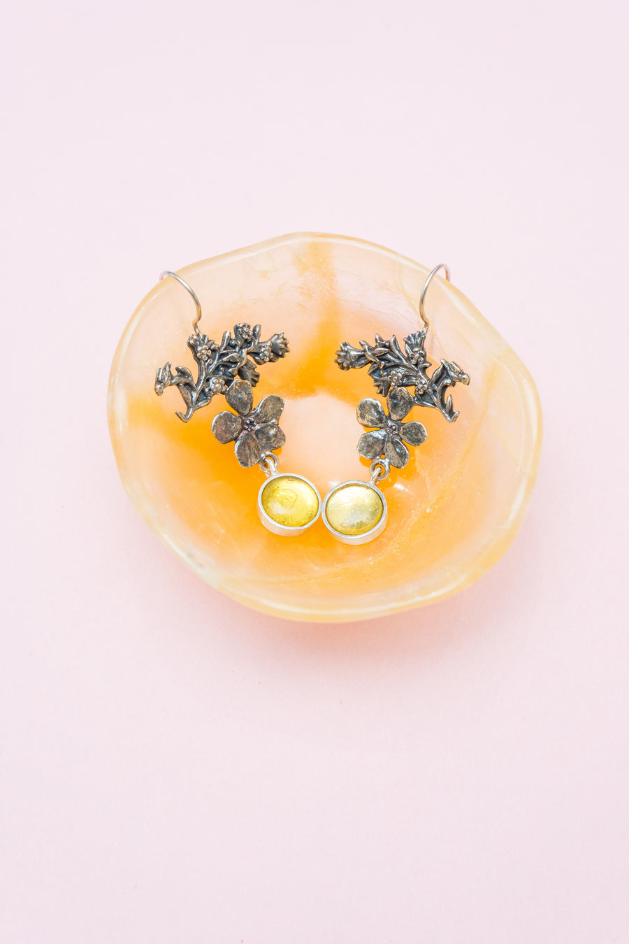 Aretes Jardín de mi Abuela, joya de plata .925, con ámbar – Gabriela Sánchez (vista 5)