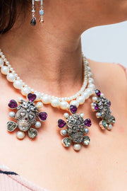 Collar Calaverita Glaseada, joya de plata .925, con perla y cristal Swarovski – Gabriela Sánchez (vista 3)