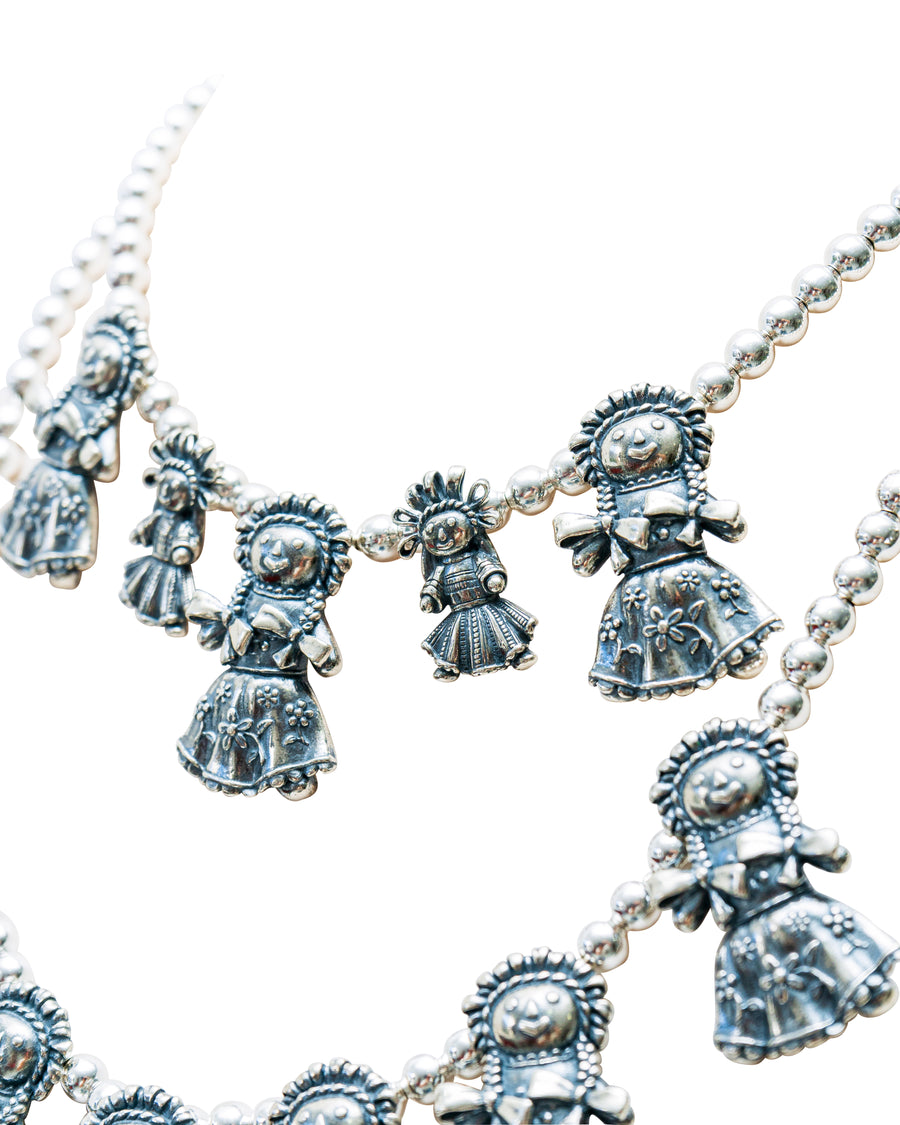 Collar Mi Colección de Muñecas, joya de plata .925 – Gabriela Sánchez (vista 4)