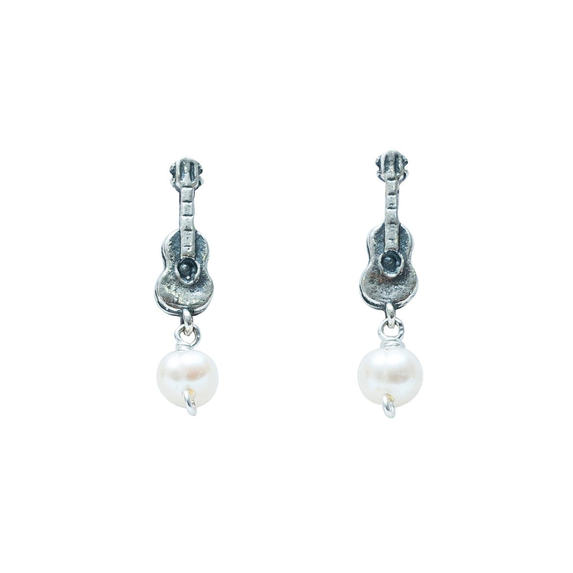 Aretes Guitarra Mini Perla, joya de plata .925 – Gabriela Sánchez (vista 2)