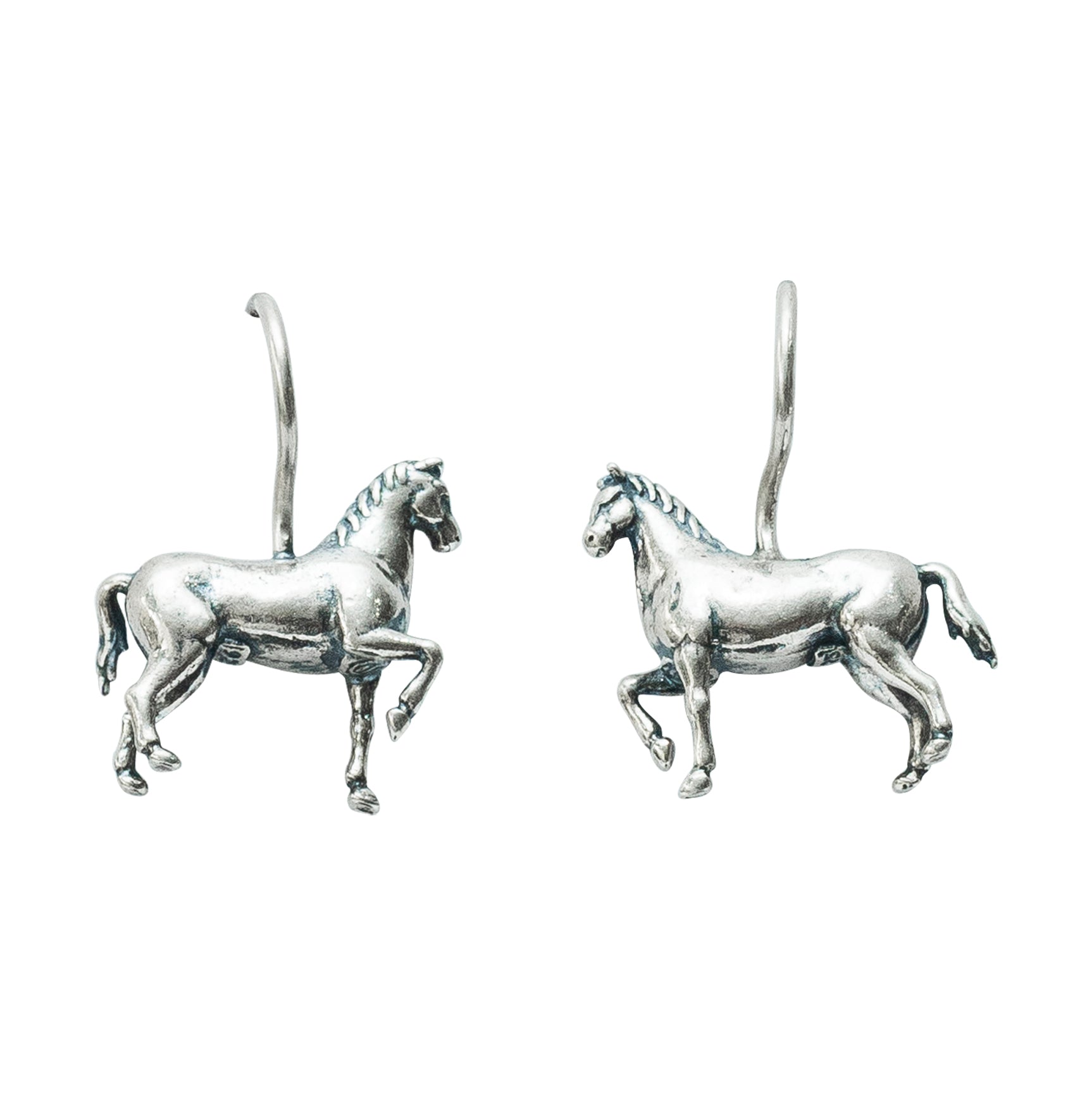 Aretes Caballo Bayo, joya de plata .925 – Gabriela Sánchez