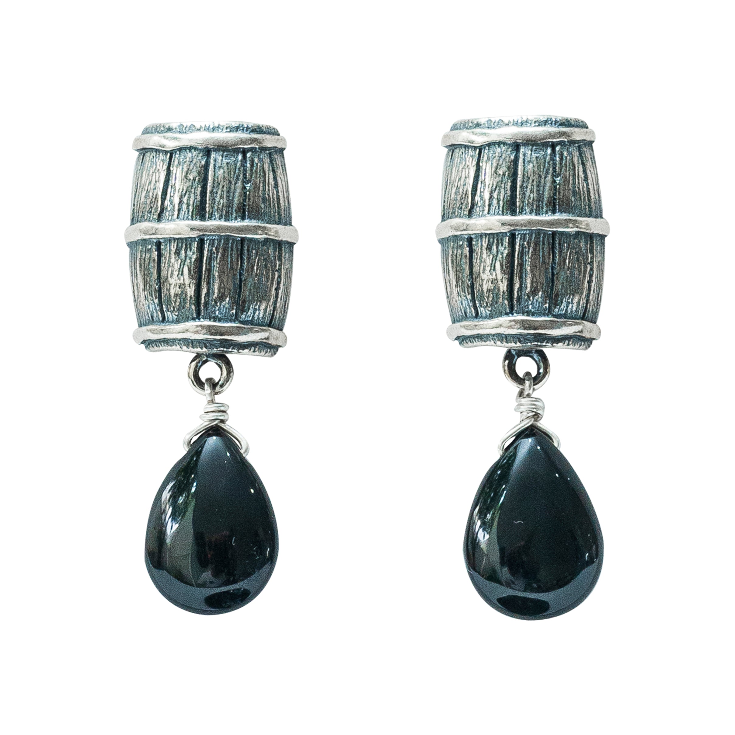 Aretes Barril Nocturno, joya de plata .925, con ónix – Gabriela Sánchez