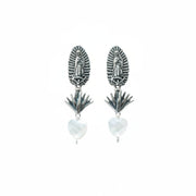Aretes Alma Enamorada, joya de plata .925, con concha – Gabriela Sánchez