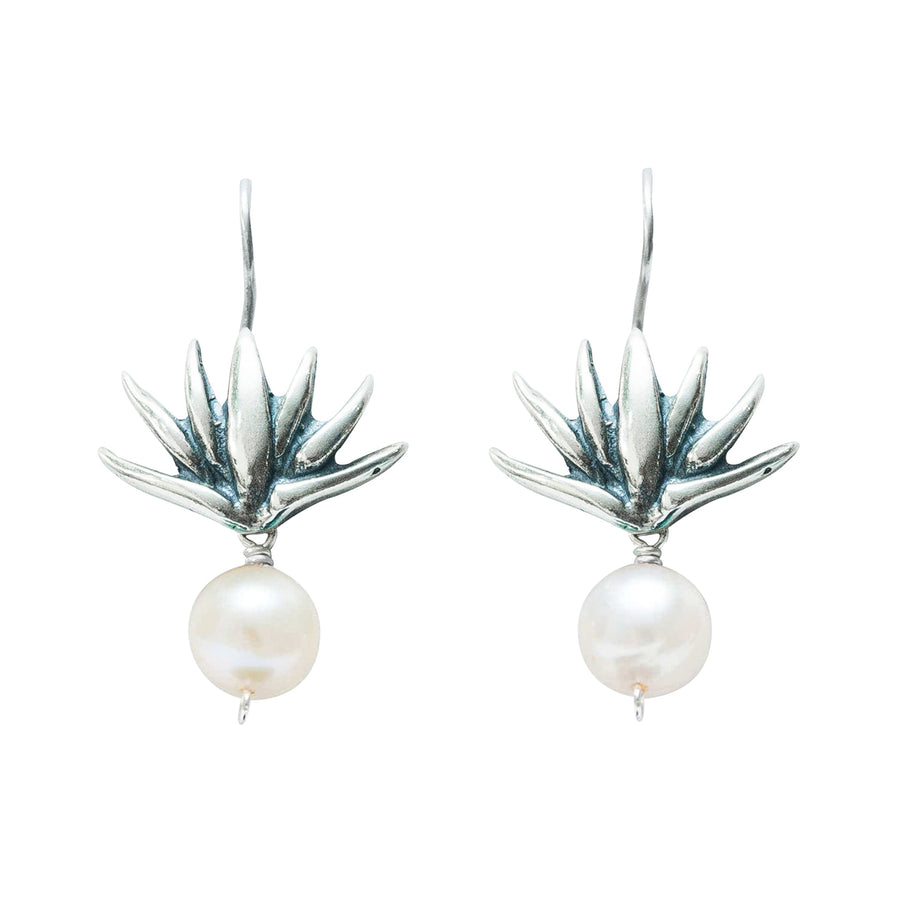 Aretes Agave Chico Perla, joya de plata .925 – Gabriela Sánchez (vista 2)