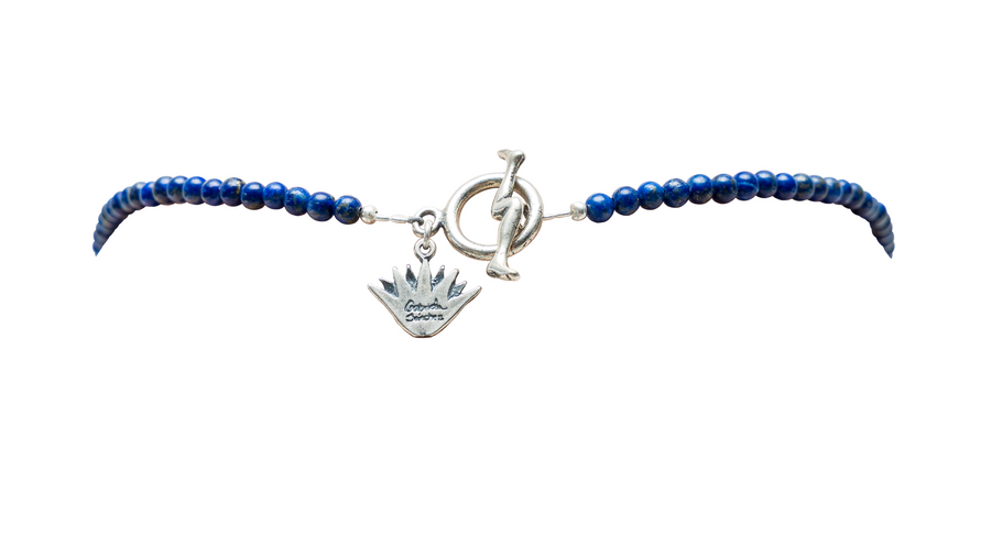 Collar Mi Niño, joya de plata .925, con lapislázuli – Gabriela Sánchez (vista 2)