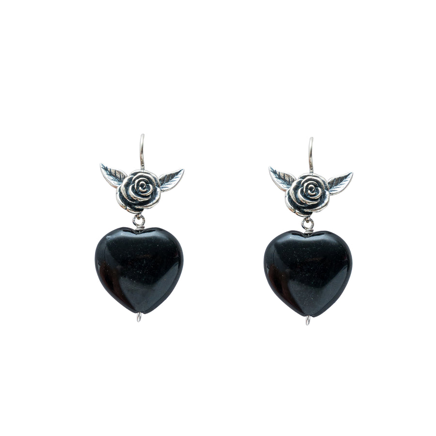 Aretes Flor Misteriosa, joya de plata .925, con ónix – Gabriela Sánchez