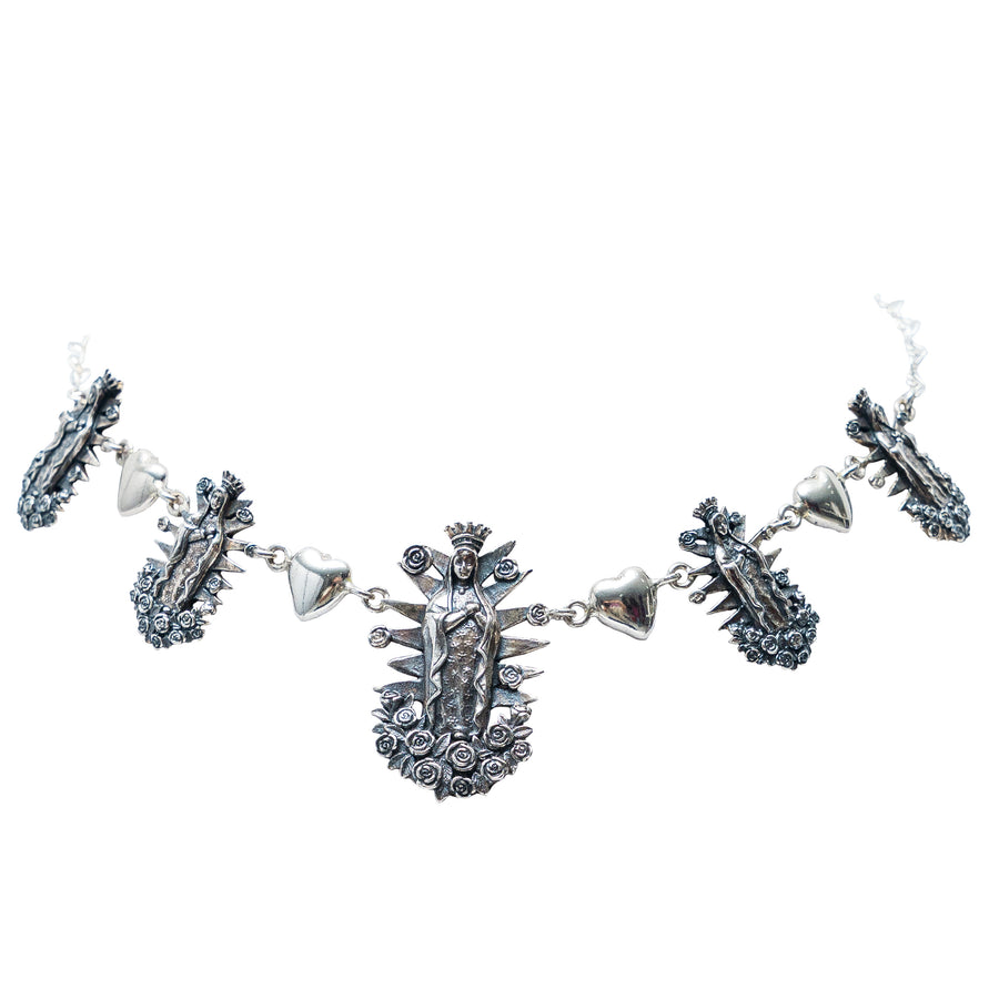 Collar Virgen con Rosas y Corazones, joya de plata .925 – Gabriela Sánchez (vista 2)