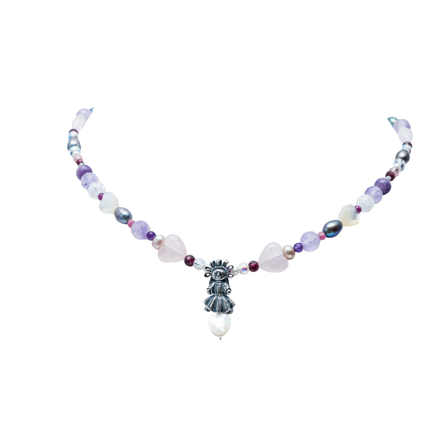 Collar Muñeca Lila, joya de plata .925, con perla y amatista – Gabriela Sánchez (vista 2)