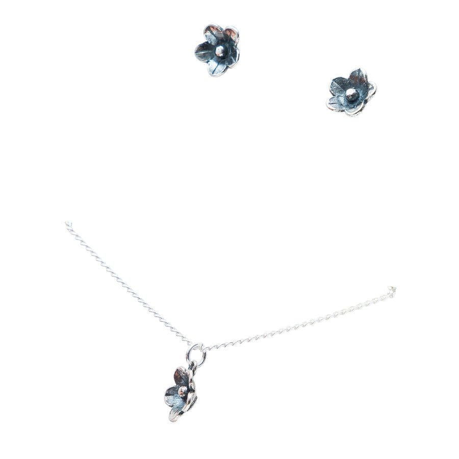 Set Florecitas, joya de plata .925 – Gabriela Sánchez (vista 5)