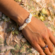 Pulsera Barroca de Luna, joya de plata .925, con perla y concha – Gabriela Sánchez