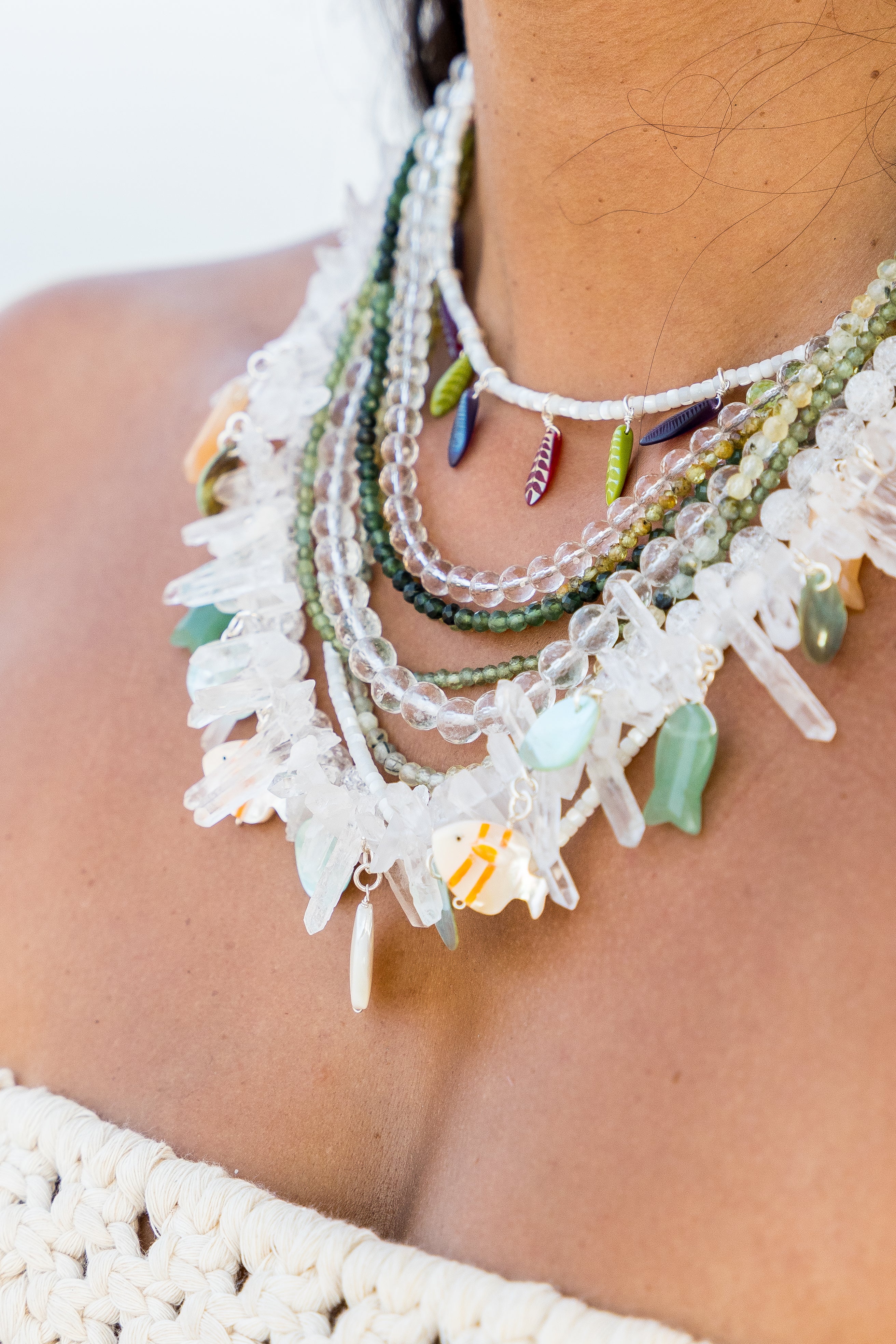 Collar Piña Colada, joya de plata .925, con concha y cuarzo – Gabriela Sánchez