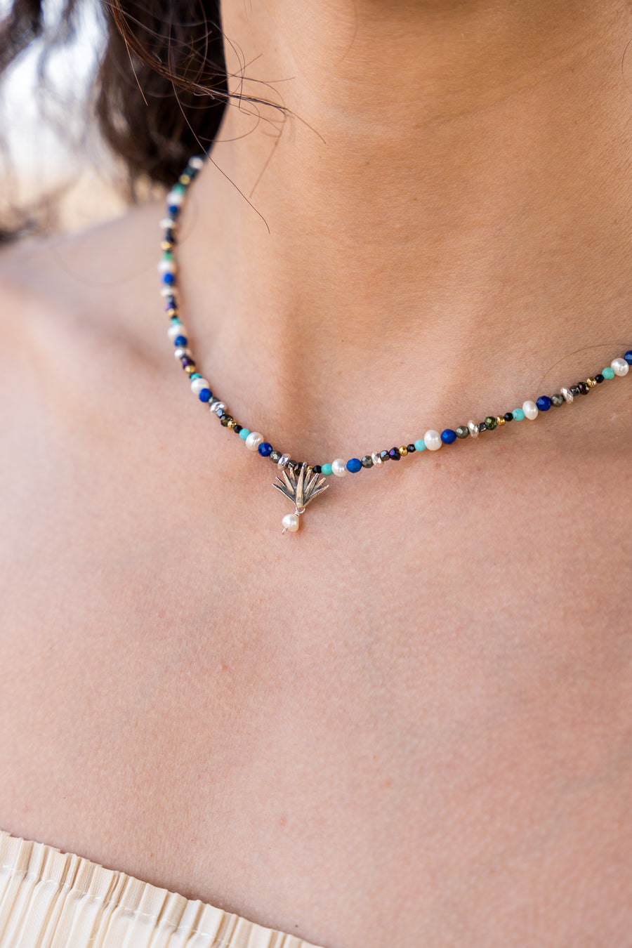 Collar Tequila y Mar, joya de plata .925, con turquesa y lapislázuli – Gabriela Sánchez (vista 4)