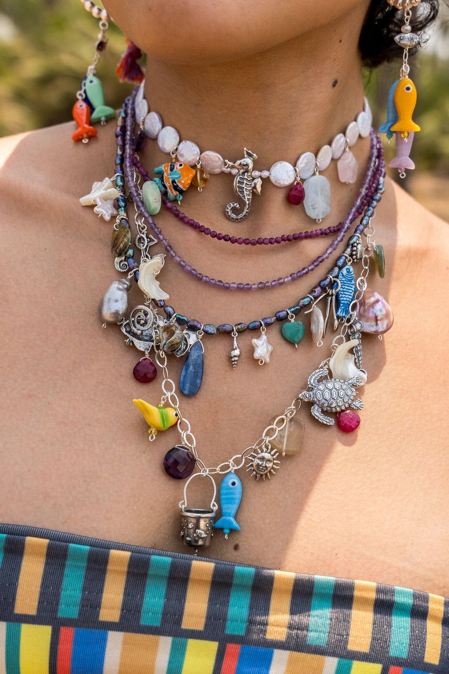 Collar Sayulita, joya de plata .925, con perla y rubí – Gabriela Sánchez (vista 4)