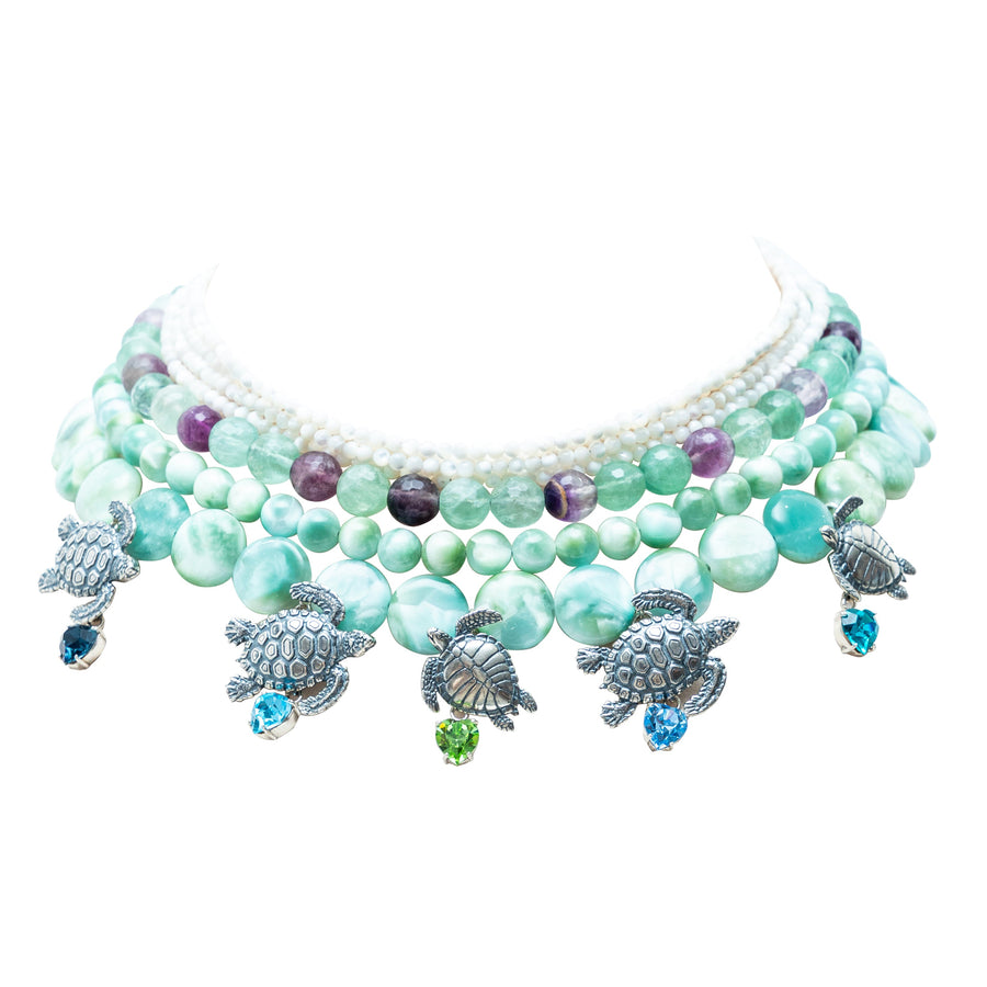 Collar Akumal, joya de plata .925, con concha y fluorita – Gabriela Sánchez