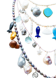 Collar Mikonos, joya de plata .925, con perla y concha – Gabriela Sánchez (vista 7)
