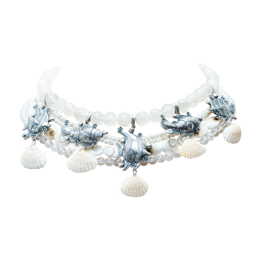 Collar Coco y Marea, joya de plata .925, con concha y cuarzo – Gabriela Sánchez (vista 2)