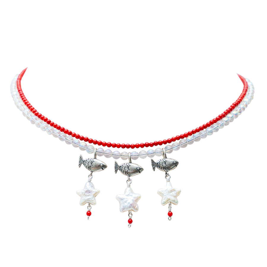 Collar Playa Banana, joya de plata .925, con perla y coral – Gabriela Sánchez