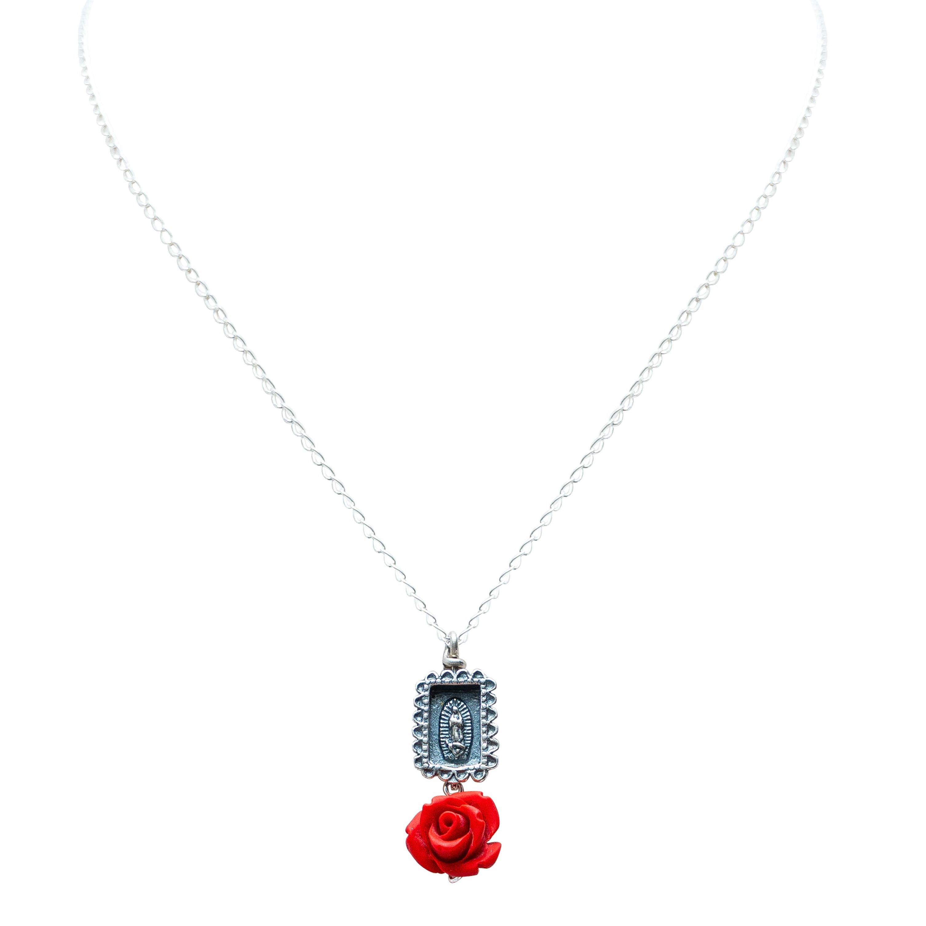 Dije Rosa Celestial, joya de plata .925, con resina – Gabriela Sánchez