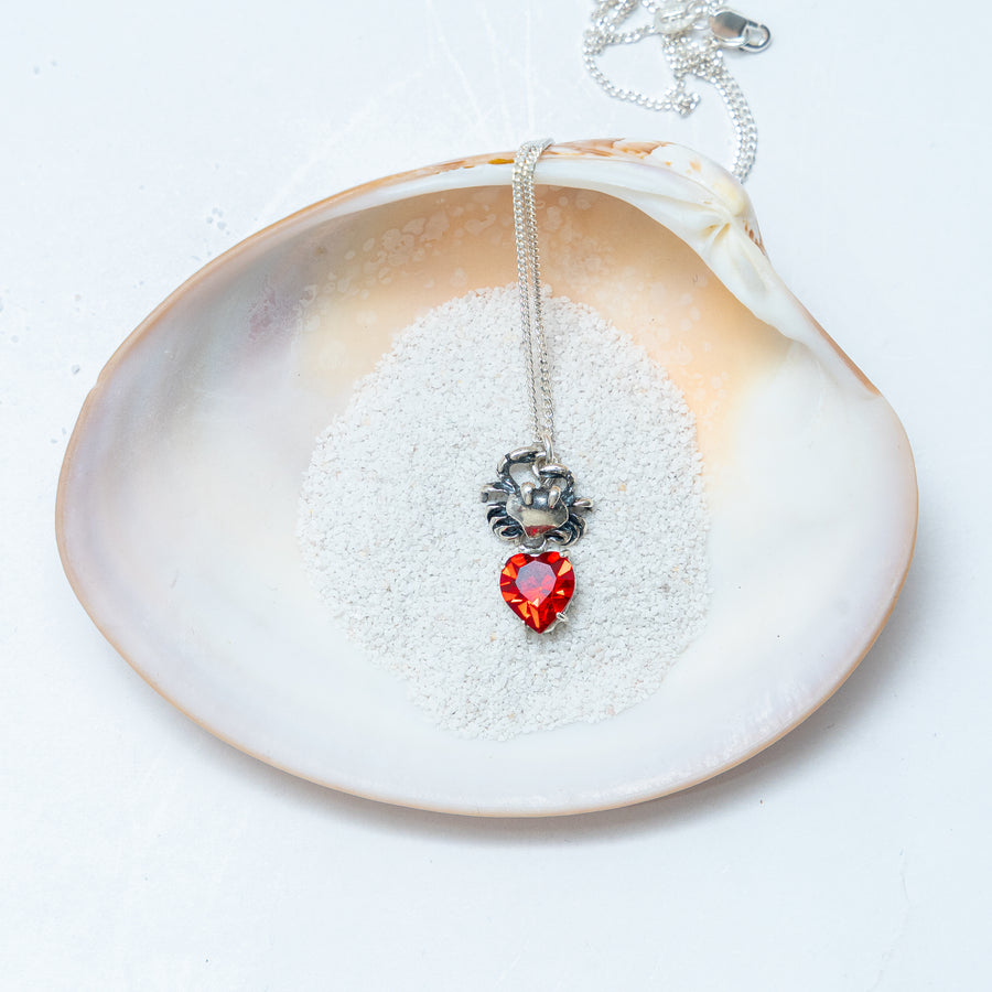 Dije Cereza del Mar, joya de plata .925, con cristal Swarovski – Gabriela Sánchez (vista 4)