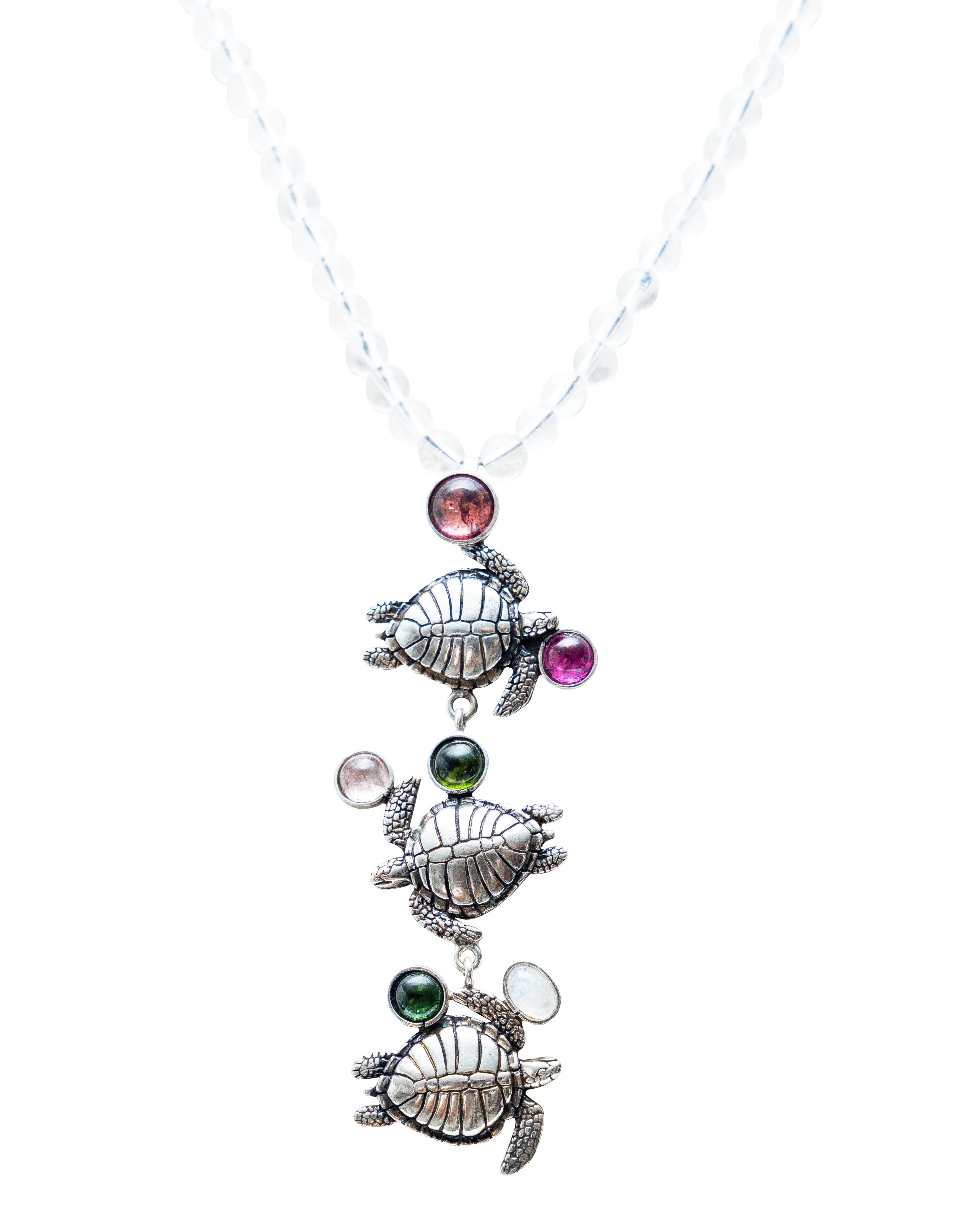 Collar Guardianas del Mar, joya de plata .925, con piedra luna y cuarzo – Gabriela Sánchez