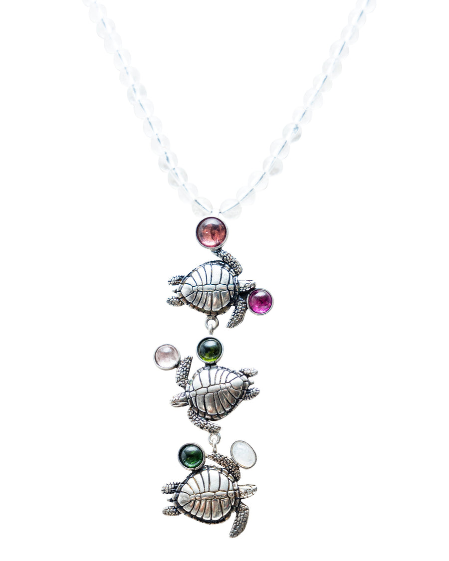 Collar Guardianas del Mar, joya de plata .925, con piedra luna y cuarzo – Gabriela Sánchez
