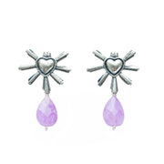 Aretes Querido México Gota, joya de plata .925, con hematita y amatista – Gabriela Sánchez (vista 2)