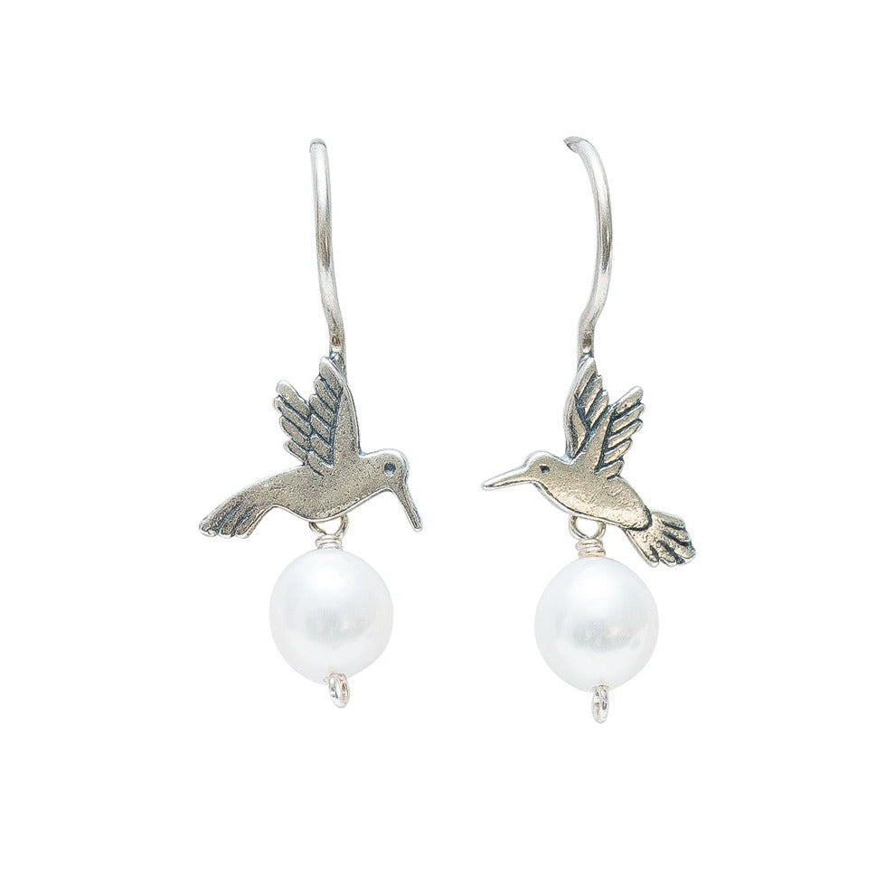 Aretes Colibrí mini con Perla, joya de plata .925 – Gabriela Sánchez