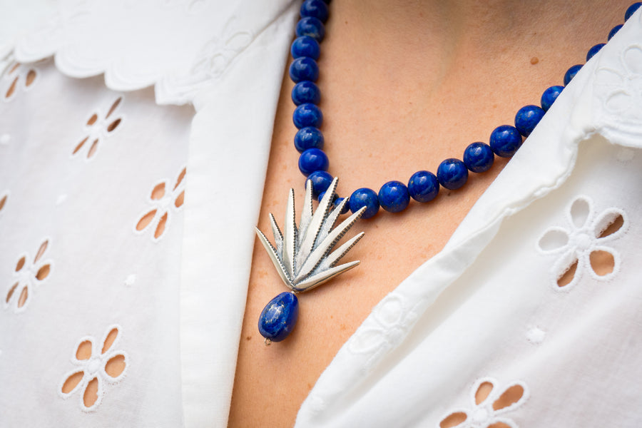 Collar Agave Sobre Lapislázuli, joya de plata .925 – Gabriela Sánchez (vista 3)