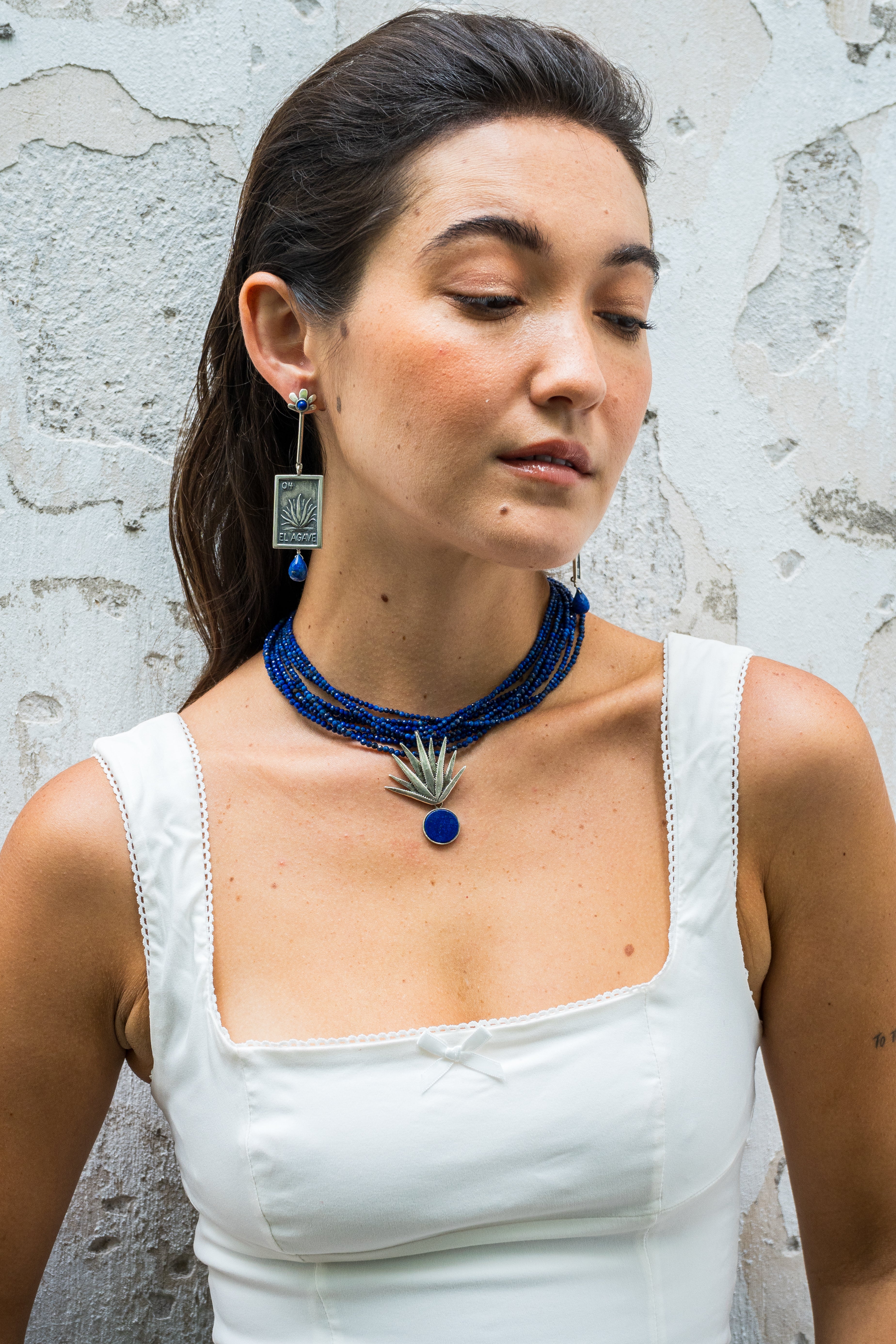 Collar Campos Azules, joya de plata .925, con lapislázuli – Gabriela Sánchez (vista 2)