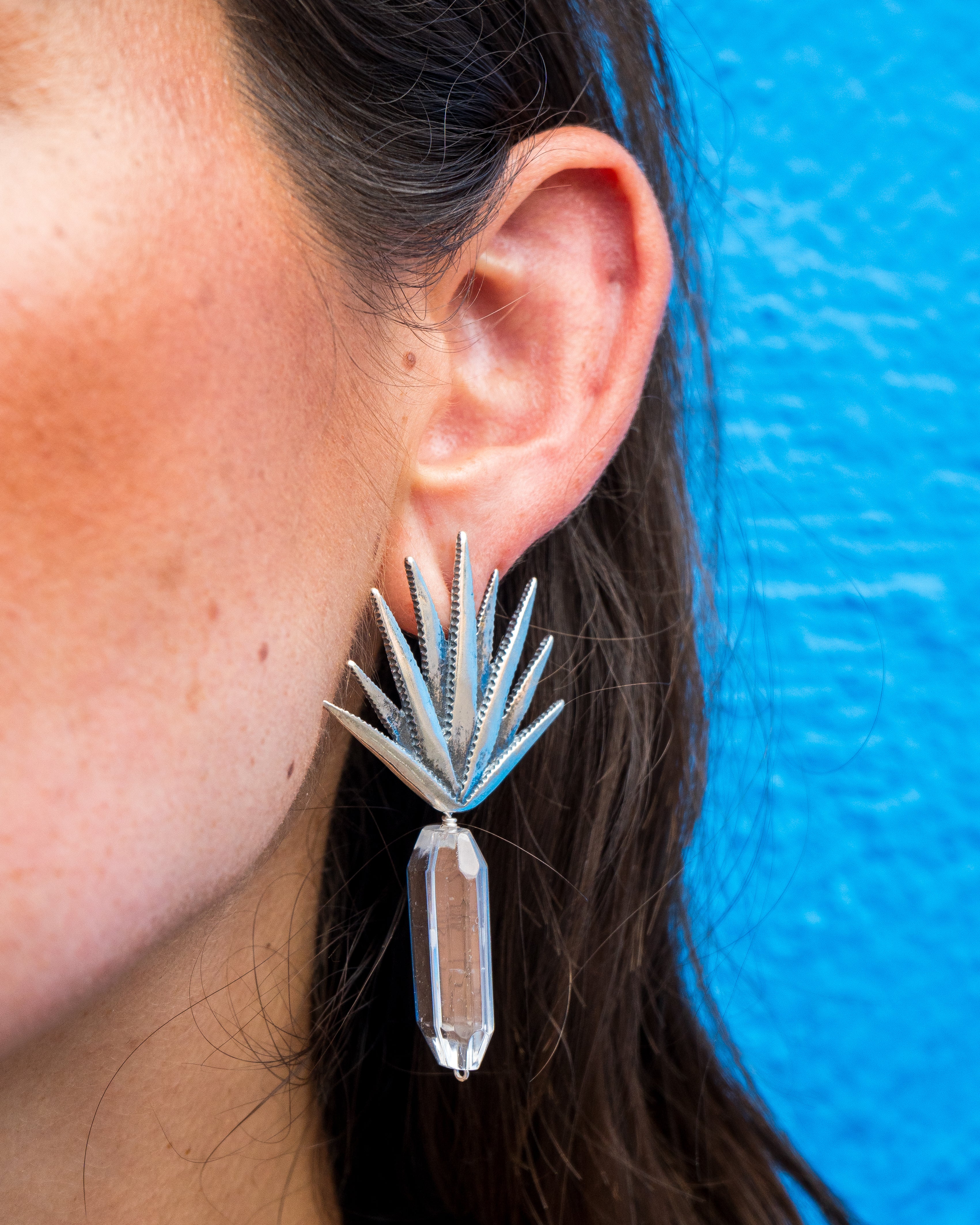 Aretes Cuarzo en Agave, joya de plata .925 – Gabriela Sánchez (vista 2)