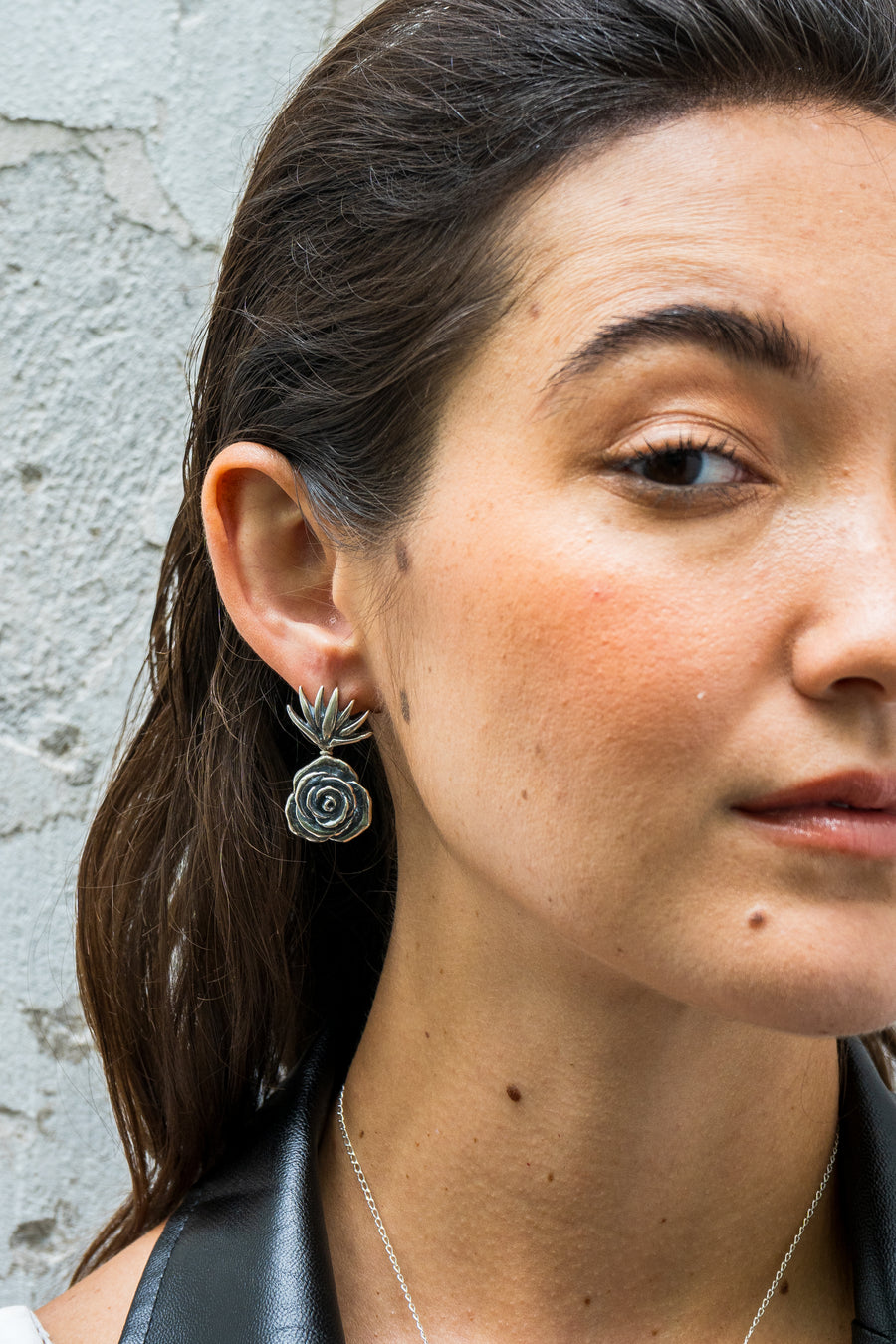 Aretes Rosa Agave, joya de plata .925 – Gabriela Sánchez (vista 3)