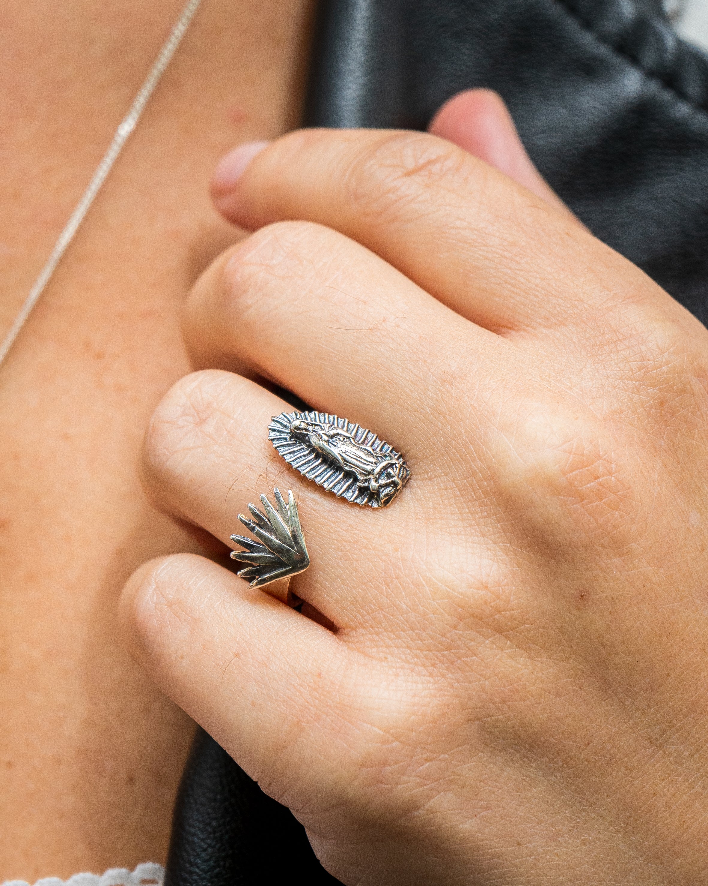 Anillo Agave Guadalupe, joya de plata .925 – Gabriela Sánchez (vista 2)