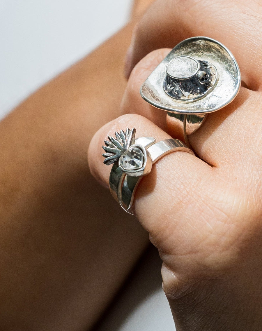 Anillo Agavito Blanco, joya de plata .925, con cristal Swarovski – Gabriela Sánchez (vista 2)